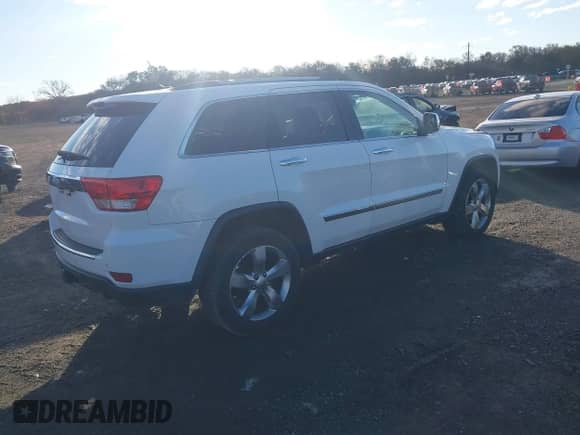 2013 Jeep Grand Cherokee Limited с VIN 1C4RJFBT1DC574710, выставлен на аукционе IAAI как лот 43582984 с пробегом 211 876 миль миль и . История ставок и продаж доступна на DreamBid. Изображение 4.
