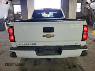 2019 Chevrolet Silverado 1500 LT с VIN 2GCVKPEC2K1240797, выставлен на аукционе Copart как лот 84556355 с пробегом 73 584 миль миль и Списание • Salvage title. История ставок и продаж доступна на DreamBid. Изображение 6.