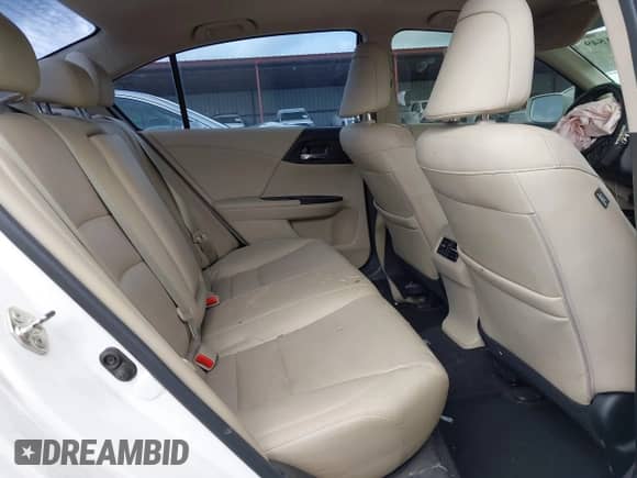 2015 Honda Accord Touring с VIN 1HGCR3F93FA030740, выставлен на аукционе IAAI как лот 42721549 с пробегом 141 341 миль миль и . История ставок и продаж доступна на DreamBid. Изображение 8.