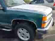 1996 Chevrolet Silverado 1500 with VIN 2GCEK19R3T1130144, listed as a IAAI auction lot 43324635 with 233,545 mi miles and . Bid and sale history available at DreamBid. Image 17.