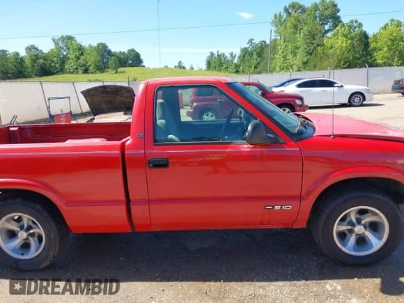 1994 Chevrolet S-10 с VIN 1GCCS14Z7R8204329, выставлен на аукционе IAAI как лот 42290880 с пробегом 241 483 миль миль и . История ставок и продаж доступна на DreamBid. Изображение 14.