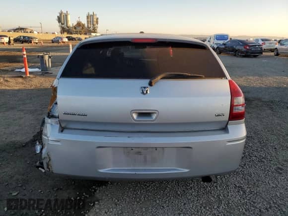 2006 Dodge Magnum with VIN 2D4FV47V16H521353, listed as a Copart auction lot 46106995 with 205,697 mi miles and Salvage title. Bid and sale history available at DreamBid. Image 6.