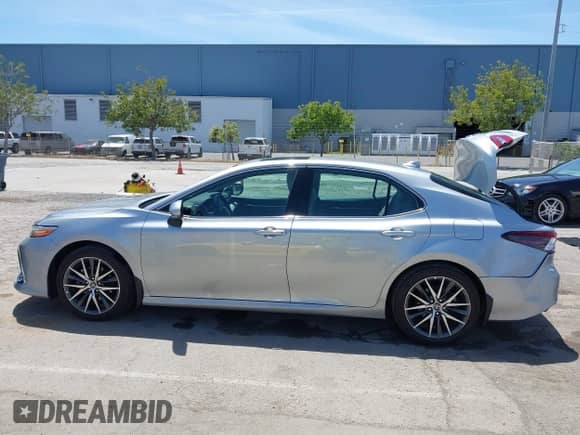 2023 Toyota Camry Hybrid XLE с VIN 4T1F31AK7PU613965, выставлен на аукционе IAAI как лот 42267850 с пробегом 25 184 миль миль и . История ставок и продаж доступна на DreamBid. Изображение 15.