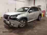 2022 Nissan Pathfinder SL с VIN 5N1DR3CC0NC271821, выставлен на аукционе IAAI как лот 42525996 с пробегом 62 555 миль миль и . История ставок и продаж доступна на DreamBid. Изображение 18.