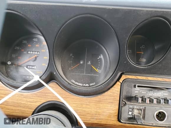 1988 Dodge Passenger with VIN 2B4HB21W4JK149486, listed as a Copart auction lot 42129255 with 160,225 mi miles and Salvage title. Bid and sale history available at DreamBid. Image 9.