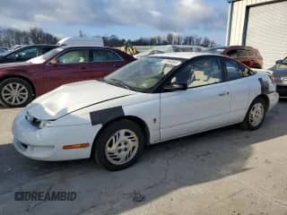 1999 Saturn SC с VIN 1G8ZR1275XZ375833, выставлен на аукционе Copart как лот 87960885 с пробегом 97 697 миль миль и Списание • Salvage title. История ставок и продаж доступна на DreamBid. Изображение 1.