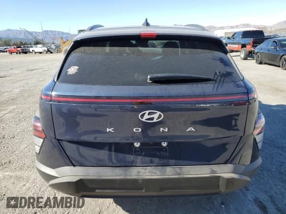 2024 Hyundai Kona SEL с VIN KM8HB3AB0RU096468, выставлен на аукционе Copart как лот 68877184 с пробегом 2 833 миль миль и Списание • Salvage title. История ставок и продаж доступна на DreamBid. Изображение 6.