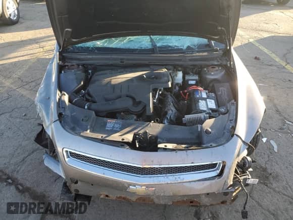 2012 Chevrolet Malibu 1LS z VIN 1G1ZB5E05CF229095, wystawiony jako Copart lot #85526685 z przebiegiem Nie podano mil oraz Czysty tytuł • Clean title. Historia ofert i sprzedaży dostępna na DreamBid. Obrazek 11.