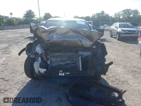 2019 Kia Sorento L с VIN 5XYPG4A32KG551103, выставлен на аукционе IAAI как лот 42717386 с пробегом 134 270 миль миль и . История ставок и продаж доступна на DreamBid. Изображение 12.