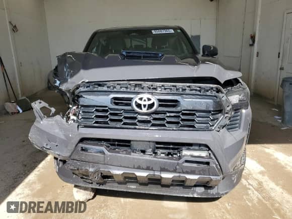 2024 Toyota Tacoma SR5 with VIN 3TMLB5JN6RM022769, listed as a Copart auction lot 85087965 with 17,767 mi miles and Salvage title. Bid and sale history available at DreamBid. Image 5.