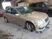 2005 Mercedes-Benz C 320 z VIN WDBRF64J85F621386, wystawiony jako IAAI lot #43531164 z przebiegiem 142 297 mil mil oraz . Historia ofert i sprzedaży dostępna na DreamBid. Obrazek 1.