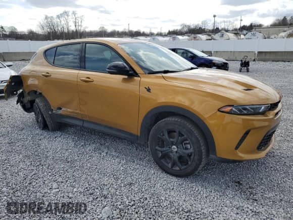 2024 Dodge Hornet GT z VIN ZACNDFAN9R3A18163, wystawiony jako Copart lot #49712125 z przebiegiem 22 850 mil mil oraz Szkoda całkowita • Salvage title. Historia ofert i sprzedaży dostępna na DreamBid. Obrazek 4.