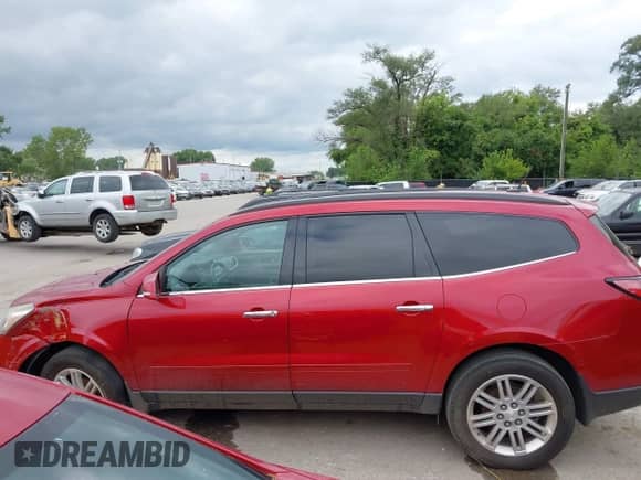 2014 Chevrolet Traverse LT с VIN 1GNKRGKD4EJ322401, выставлен на аукционе IAAI как лот 42860526 с пробегом 180 433 миль миль и . История ставок и продаж доступна на DreamBid. Изображение 14.