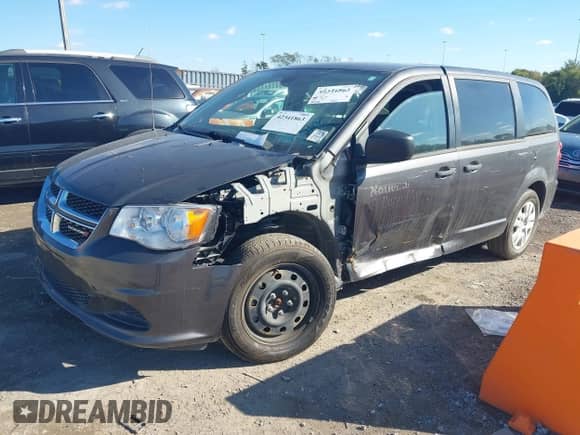 2019 Dodge Grand Caravan SE z VIN 2C4RDGBGXKR676348, wystawiony jako IAAI lot #42341863 z przebiegiem 31 328 mil mil oraz . Historia ofert i sprzedaży dostępna na DreamBid. Obrazek 17.