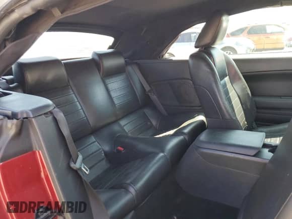 2005 Ford Mustang GT Deluxe с VIN 1ZVFT85H455196014, выставлен на аукционе Copart как лот 64955205 с пробегом 185 633 миль миль и Списание • Salvage title. История ставок и продаж доступна на DreamBid. Изображение 10.