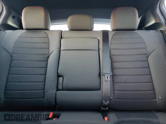 2024 Dodge Hornet R/T z VIN ZACPDFCWXR3A27419, wystawiony jako Copart lot #87380434 z przebiegiem 13 212 mil mil oraz Nie do naprawy • Non repairable. Historia ofert i sprzedaży dostępna na DreamBid. Obrazek 10.