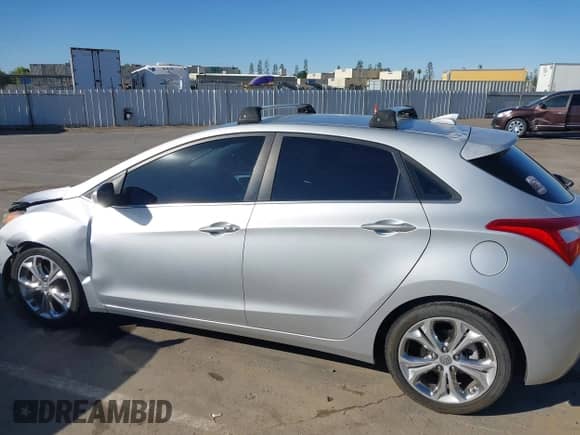 2013 Hyundai Elantra с VIN KMHD35LEXDU152326, выставлен на аукционе IAAI как лот 42797059 с пробегом 112 638 миль миль и . История ставок и продаж доступна на DreamBid. Изображение 14.