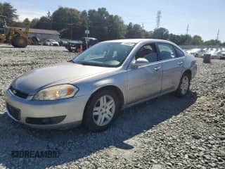 2007 Chevrolet Impala LT z VIN 2G1WC58R579182868, wystawiony jako Copart lot #71966425 z przebiegiem 103 824 mil mil oraz Szkoda całkowita • Salvage title. Historia ofert i sprzedaży dostępna na DreamBid. Obrazek 1.