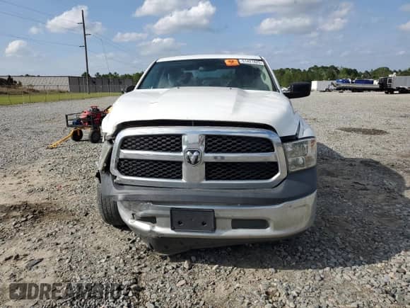 2016 Ram 1500 Tradesman z VIN 1C6RR6FG5GS376431, wystawiony jako Copart lot #51421825 z przebiegiem 186 441 mil mil oraz Szkoda całkowita • Salvage title. Historia ofert i sprzedaży dostępna na DreamBid. Obrazek 5.