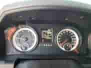 2013 Ram 1500 Tradesman z VIN 1C6RR6KT3DS575931, wystawiony jako Copart lot #87257884 z przebiegiem 170 609 mil mil oraz Szkoda całkowita • Salvage title. Historia ofert i sprzedaży dostępna na DreamBid. Obrazek 9.