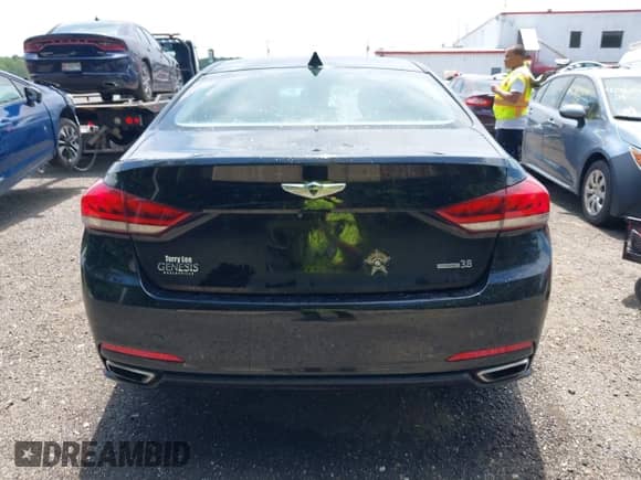 2016 Hyundai Genesis 3.8L с VIN KMHGN4JE4GU111148, выставлен на аукционе IAAI как лот 42441550 с пробегом 109 664 миль миль и . История ставок и продаж доступна на DreamBid. Изображение 16.