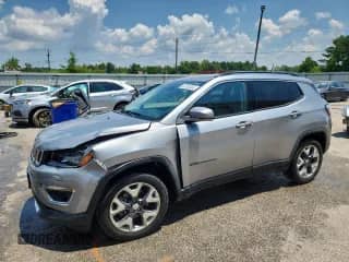 2020 Jeep Compass Limited z VIN 3C4NJCCB2LT187511, wystawiony jako Copart lot #63769235 z przebiegiem 100 436 mil mil oraz Szkoda całkowita • Salvage title. Historia ofert i sprzedaży dostępna na DreamBid. Obrazek 1.