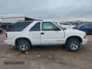 2002 Chevrolet Blazer LS с VIN 1GNCS18W42K105497, выставлен на аукционе IAAI как лот 41572072 с пробегом 142 486 миль миль и . История ставок и продаж доступна на DreamBid. Изображение 13.