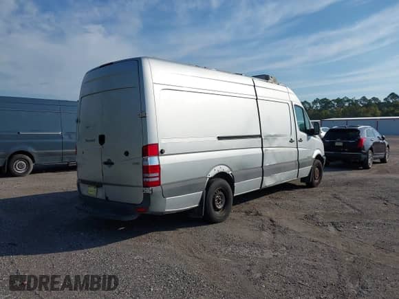 2008 Dodge Sprinter with VIN WD0PE845685276743, listed as a IAAI auction lot 43519605 with 245,843 mi miles and . Bid and sale history available at DreamBid. Image 4.