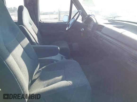 1993 Ford F-150 с VIN 1FTEX15N0PKB86956, выставлен на аукционе IAAI как лот 43467782 с пробегом 229 826 миль миль и . История ставок и продаж доступна на DreamBid. Изображение 5.