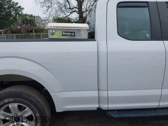 2018 Ford F-150 XLT with VIN 1FTEX1EP0JKE25835, listed as a IAAI auction lot 43324659 with 180,081 mi miles and . Bid and sale history available at DreamBid. Image 19.