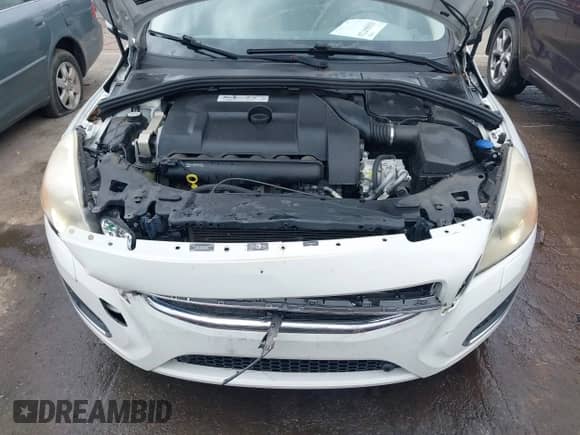 2013 Volvo S60 T6 R-Design Platinum с VIN YV1902FH5D2174408, выставлен на аукционе IAAI как лот 42684724 с пробегом 94 451 миль миль и . История ставок и продаж доступна на DreamBid. Изображение 10.