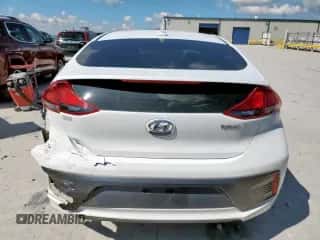2021 Hyundai Ioniq SE с VIN KMHC75LC6MU260800, выставлен на аукционе Copart как лот 82033775 с пробегом 106 503 миль миль и Списание • Salvage title. История ставок и продаж доступна на DreamBid. Изображение 6.