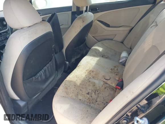 2015 Kia Optima LX с VIN 5XXGM4A77FG463475, выставлен на аукционе IAAI как лот 43227637 с пробегом 201 397 миль миль и . История ставок и продаж доступна на DreamBid. Изображение 12.