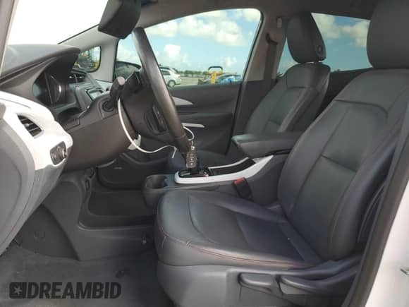 2021 Chevrolet Bolt EV Premier с VIN 1G1FZ6S03M4106496, выставлен на аукционе Copart как лот 90128125 с пробегом 48 761 миль миль и Чистый • Clean title. История ставок и продаж доступна на DreamBid. Изображение 7.