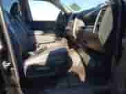 2020 Ram 1500 Tradesman z VIN 3C6RR7KG8LG162059, wystawiony jako IAAI lot #41600836 z przebiegiem 70 507 mil mil oraz . Historia ofert i sprzedaży dostępna na DreamBid. Obrazek 5.