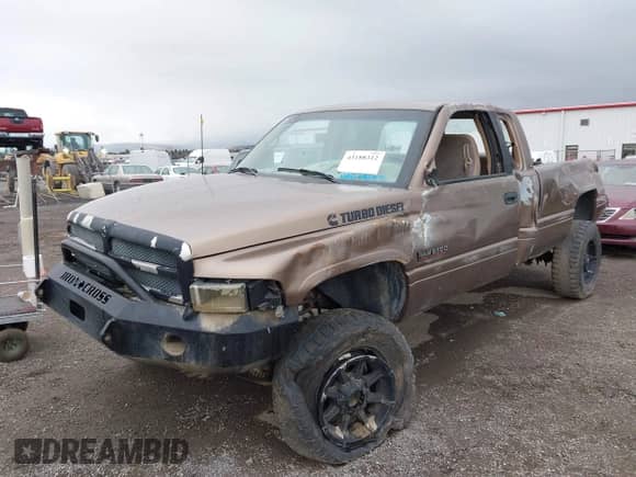 2001 Dodge 2500 с VIN 3B7KF23641G176193, выставлен на аукционе IAAI как лот 43188312 с пробегом Не указан миль и . История ставок и продаж доступна на DreamBid. Изображение 2.