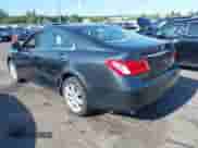 2007 Lexus ES 330 z VIN JTHBJ46G172035984, wystawiony jako IAAI lot #42811428 z przebiegiem 175 267 mil mil oraz . Historia ofert i sprzedaży dostępna na DreamBid. Obrazek 3.