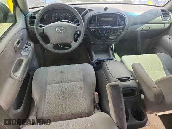 2004 Toyota Tundra SR5 z VIN 5TBBT44124S442610, wystawiony jako Copart lot #70451445 z przebiegiem 258 271 mil mil oraz Czysty tytuł • Clean title. Historia ofert i sprzedaży dostępna na DreamBid. Obrazek 8.