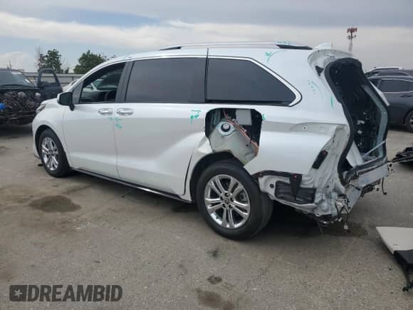 2022 Toyota Sienna Platinum с VIN 5TDESKFC3NS050103, выставлен на аукционе Copart как лот 55167765 с пробегом Не указан миль и Списание • Salvage title. История ставок и продаж доступна на DreamBid. Изображение 2.