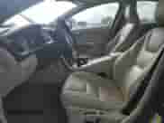 2013 Volvo S60 T5 с VIN YV1612FH2D2179677, выставлен на аукционе Copart как лот 89829675 с пробегом 104 140 миль миль и Списание • Salvage title. История ставок и продаж доступна на DreamBid. Изображение 7.