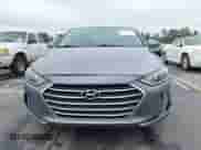 2017 Hyundai Elantra SE z VIN KMHD84LF3HU368898, wystawiony jako IAAI lot #42904443 z przebiegiem 93 536 mil mil oraz . Historia ofert i sprzedaży dostępna na DreamBid. Obrazek 6.