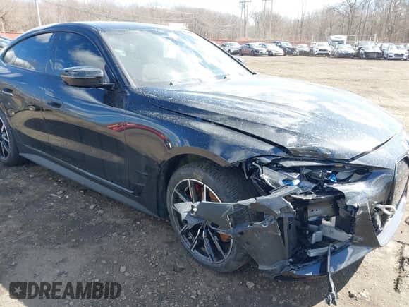 2024 BMW i4 xDrive40 с VIN WBY83FB04RFT19615, выставлен на аукционе IAAI как лот 41679918 с пробегом 3 883 миль миль и . История ставок и продаж доступна на DreamBid. Изображение 19.