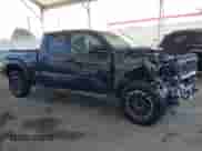 2024 Toyota Tacoma SR5 z VIN 3TMLB5JN5RM080565, wystawiony jako IAAI lot #42584677 z przebiegiem 17 149 mil mil oraz . Historia ofert i sprzedaży dostępna na DreamBid. Obrazek 1.