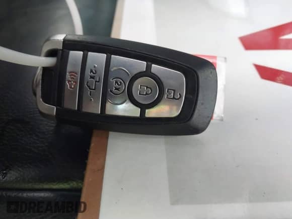 2020 Ford F-150 XL с VIN 1FTEW1EP1LFA66865, выставлен на аукционе IAAI как лот 42747722 с пробегом 94 136 миль миль и . История ставок и продаж доступна на DreamBid. Изображение 11.