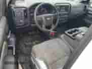 2016 Chevrolet Silverado 2500HD Work Truck z VIN 1GC0KUEG5GZ176569, wystawiony jako Copart lot #65221595 z przebiegiem 102 357 mil mil oraz Czysty tytuł • Clean title. Historia ofert i sprzedaży dostępna na DreamBid. Obrazek 8.