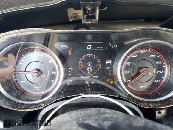 2018 Dodge Charger R/T with VIN 2C3CDXCT4JH233140, listed as a Copart auction lot 70482625 with 176,111 mi miles and Salvage title. Bid and sale history available at DreamBid. Image 9.