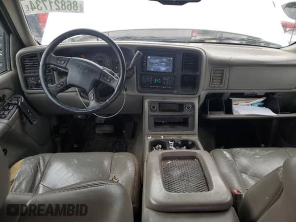 2005 Chevrolet Silverado 1500HD LS с VIN 1GCGK13U55F841748, выставлен на аукционе Copart как лот 86821734 с пробегом 145 975 миль миль и Списание • Salvage title. История ставок и продаж доступна на DreamBid. Изображение 8.