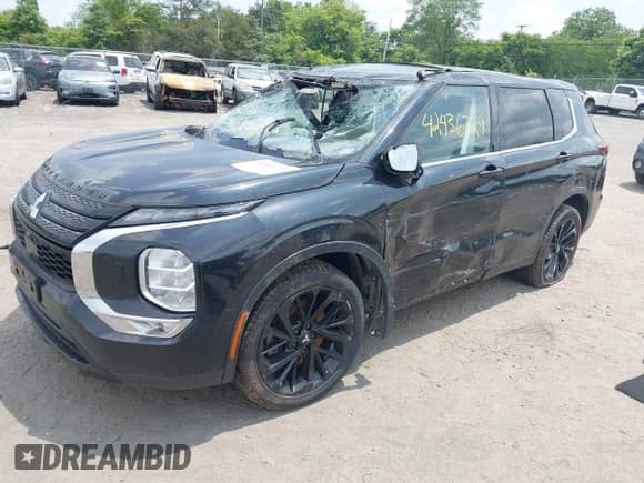 2023 Mitsubishi Outlander SEL z VIN JA4J4VA82PZ006988, wystawiony jako IAAI lot #42436729 z przebiegiem 76 957 mil mil oraz . Historia ofert i sprzedaży dostępna na DreamBid. Obrazek 17.