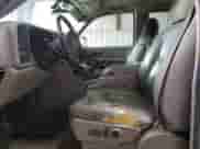 2005 GMC Sierra 1500 SLE z VIN 1GTEK19Z25Z266873, wystawiony jako Copart lot #81870355 z przebiegiem 148 483 mil mil oraz Szkoda całkowita • Salvage title. Historia ofert i sprzedaży dostępna na DreamBid. Obrazek 7.