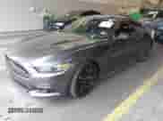 2017 Ford Mustang GT z VIN 1FA6P8CF0H5247785, wystawiony jako IAAI lot #43151880 z przebiegiem 58 439 mil mil oraz . Historia ofert i sprzedaży dostępna na DreamBid. Obrazek 2.